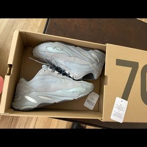 Best offer, stock x verified !